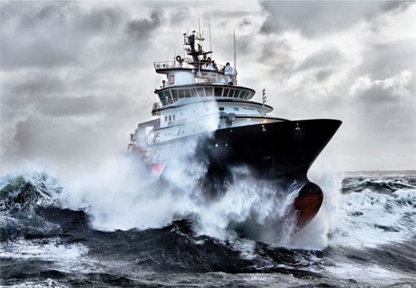 Educa (15795) - Philip Plisson: "Abeille Bourbon" - 500 pezzi